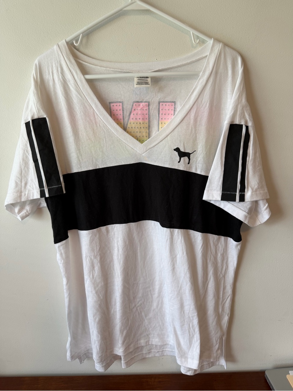 PINK Victoria’s Secret White Rainbow Rhinestone Bling V Neck XL - Picture 2 of 6
